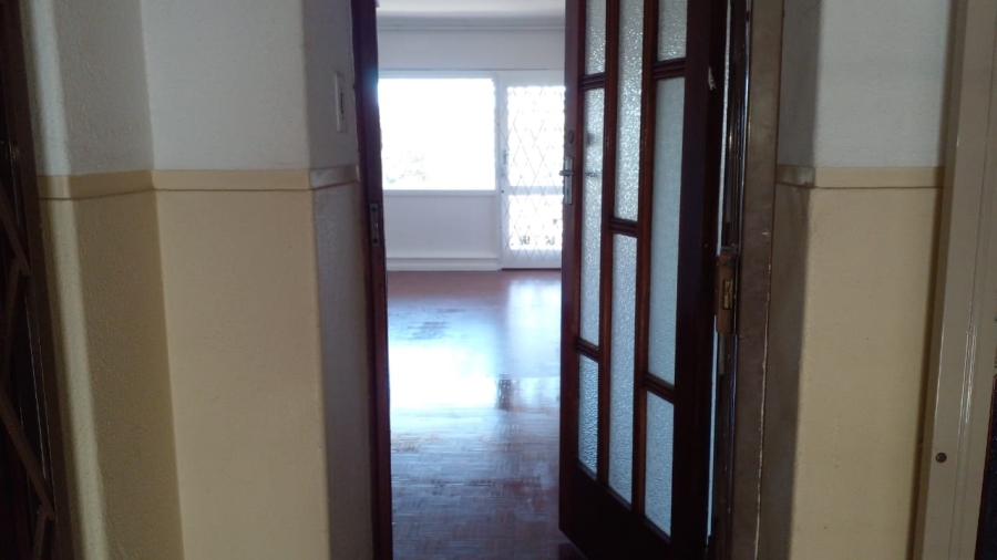 To Let 2 Bedroom Property for Rent in Pinelands Western Cape